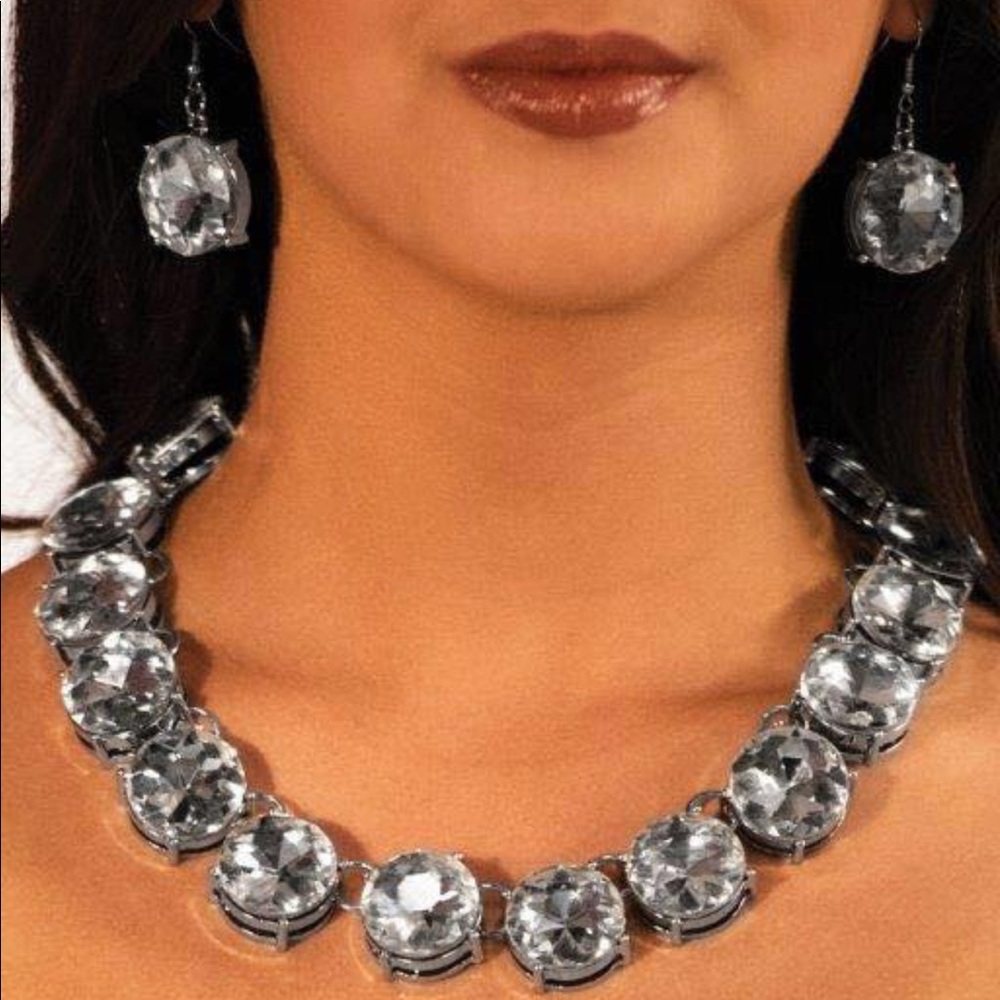 From our EXCLUSIVE Zi Collection 💎